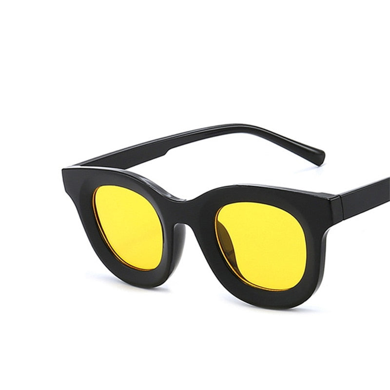 oversized tinted lens round sunglasses