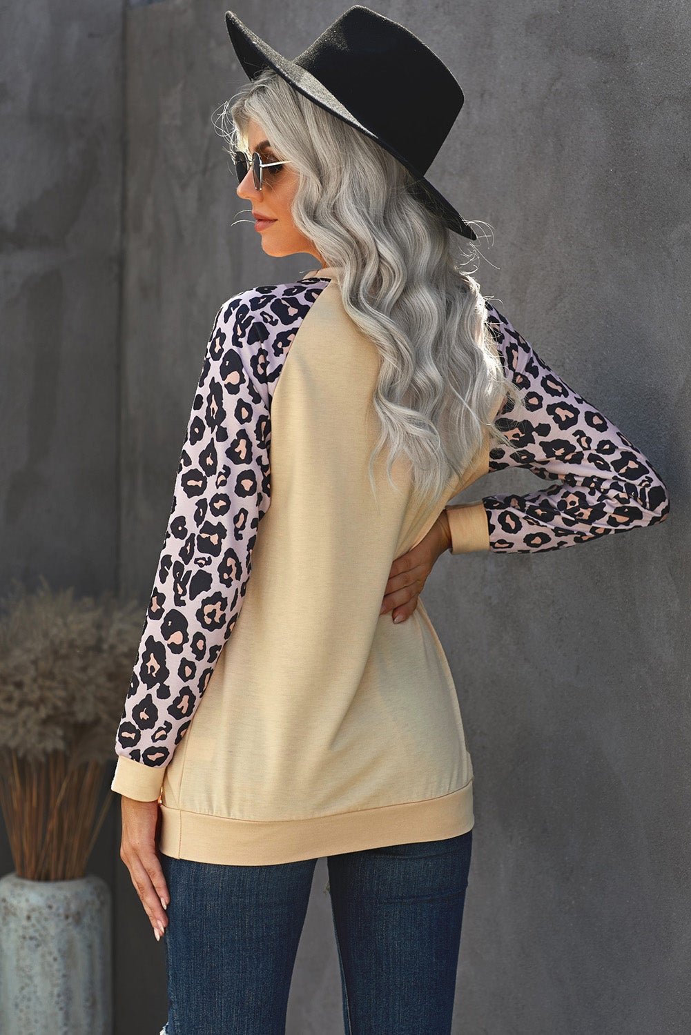 leopard long sleeve pocket sweatshirt