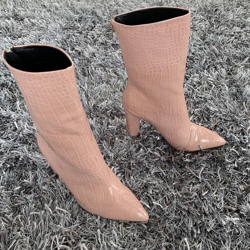 pointed toe zipper round high heel ankle boots