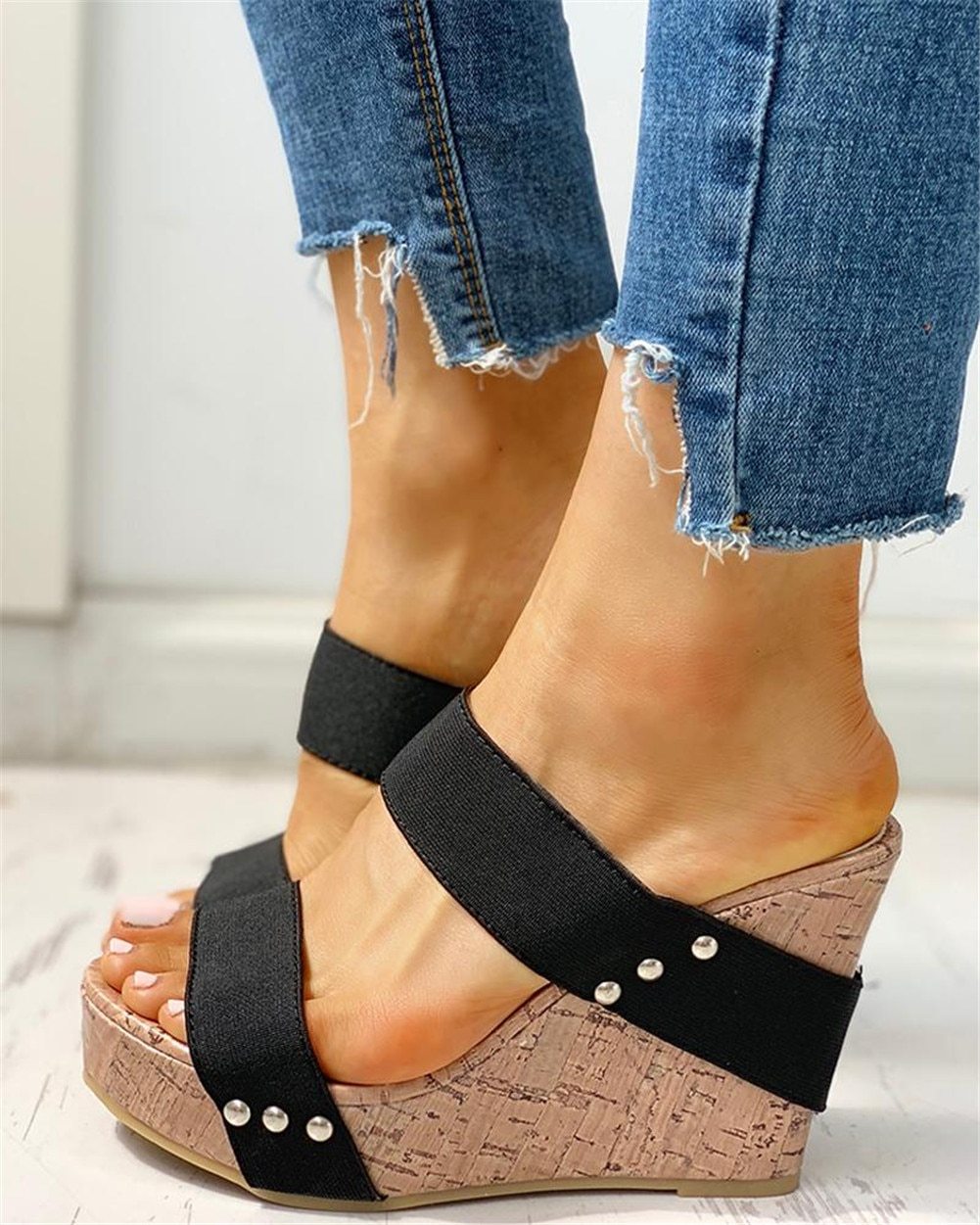 comfortable high heel wedge sandal shoe