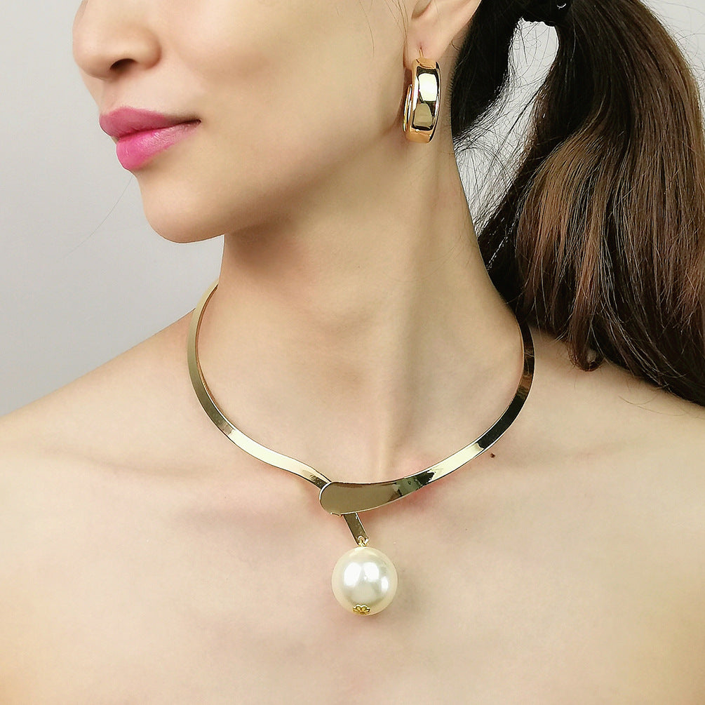 water wave pearl statement geometric necklace